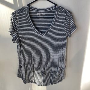 Latched mama nursing top